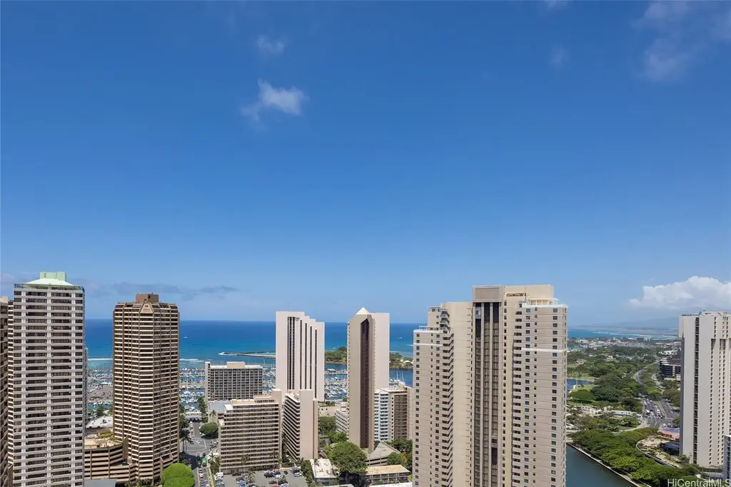 400 Hobron Lane # 2412, Honolulu