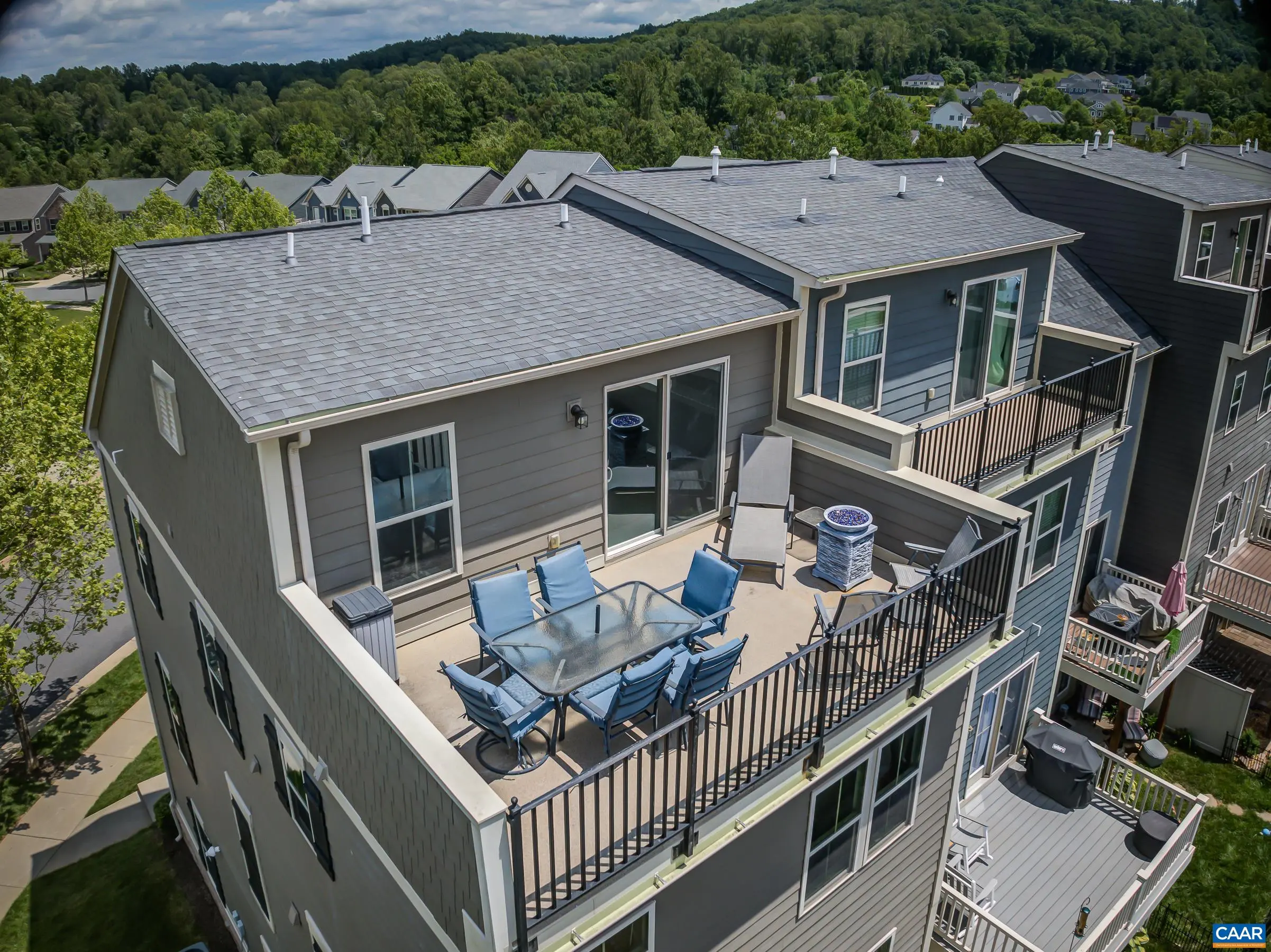 905 Flat Waters Ln, Charlottesville