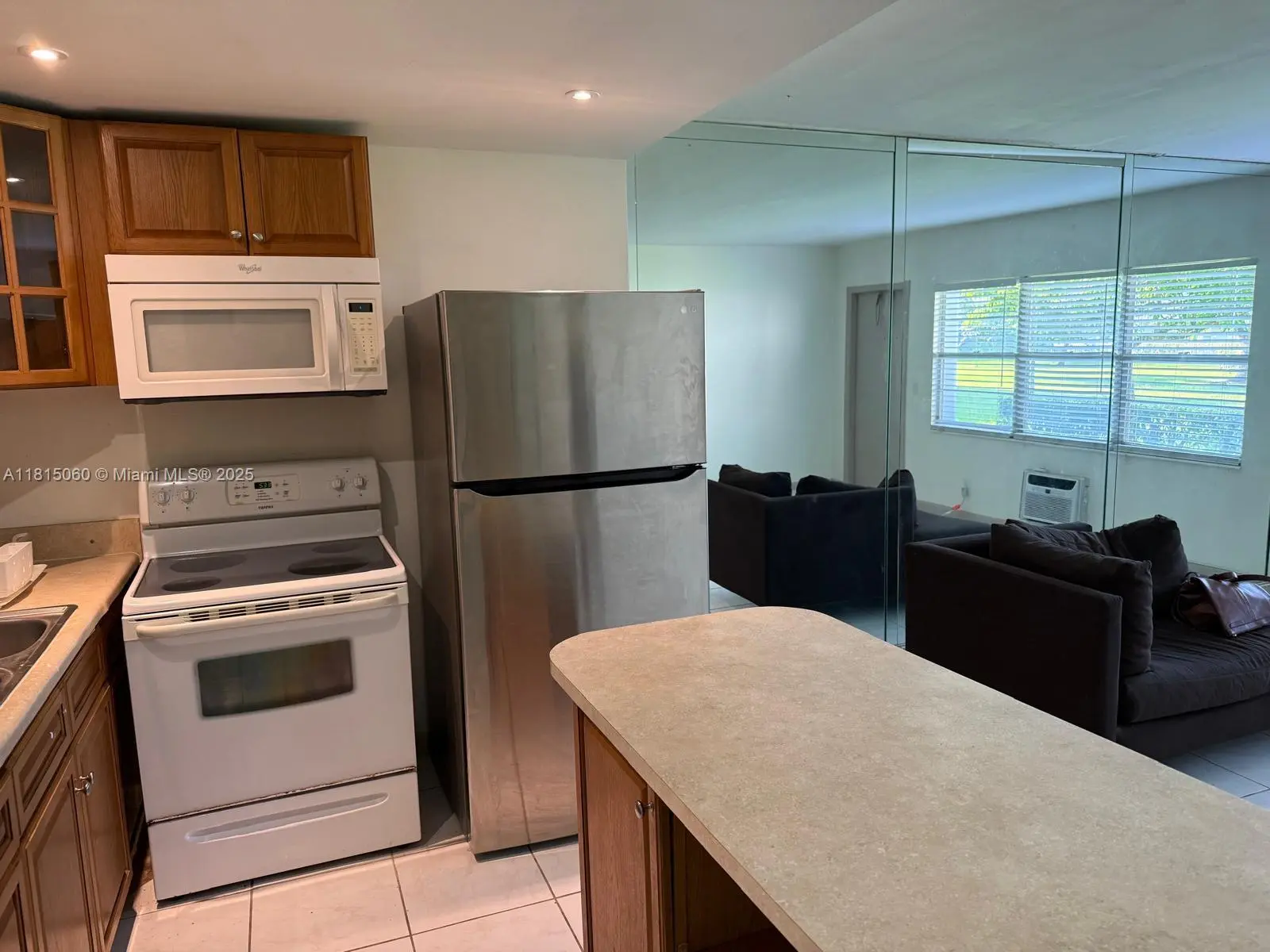 Photo of Listing #A11815060