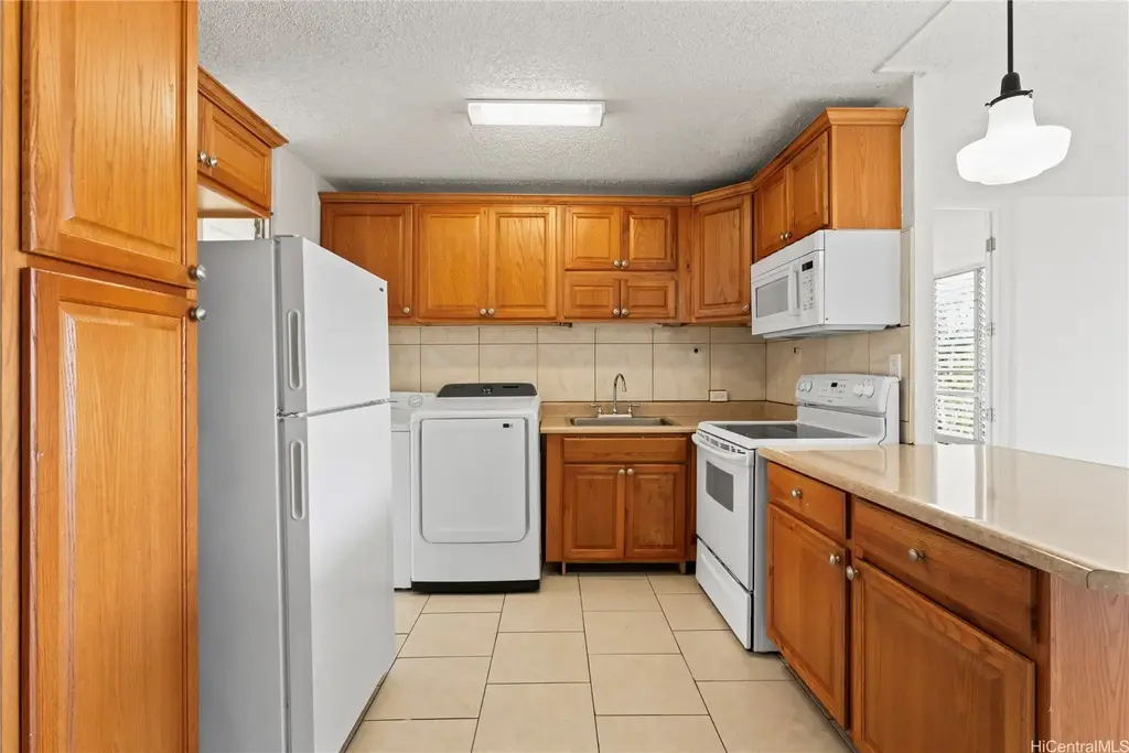 95-20 Waihonu Street # C703, Mililani
