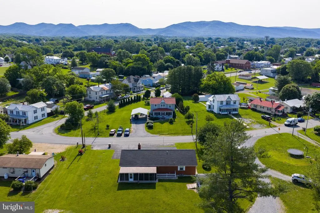 203 Second St, Shenandoah