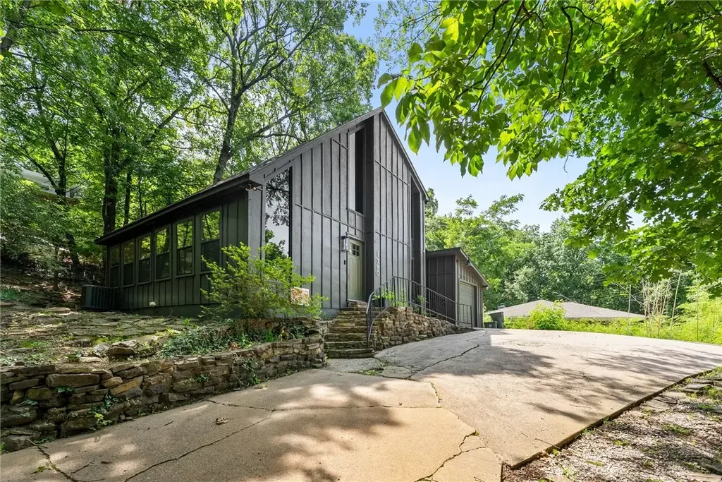 1780 Walnut Avenue, Fayetteville