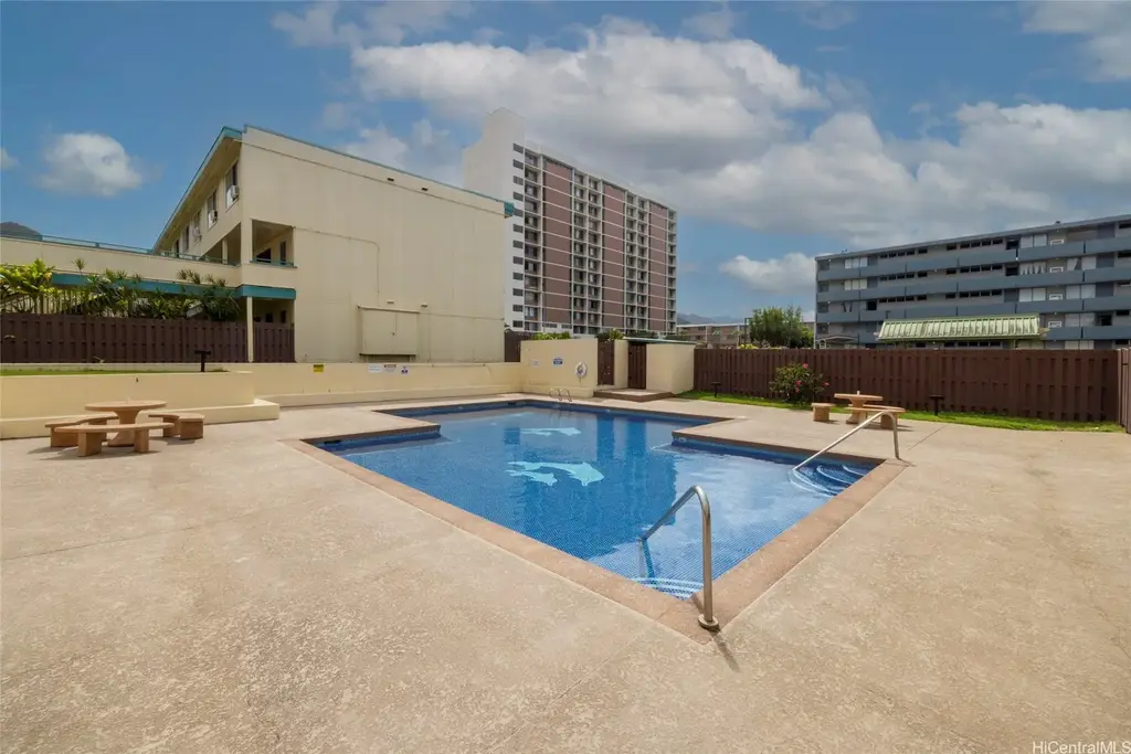46-232 Kahuhipa Street # B205, Kaneohe