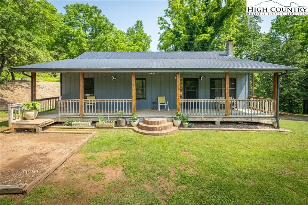 1533 Mccrary Creek Road, Lenoir