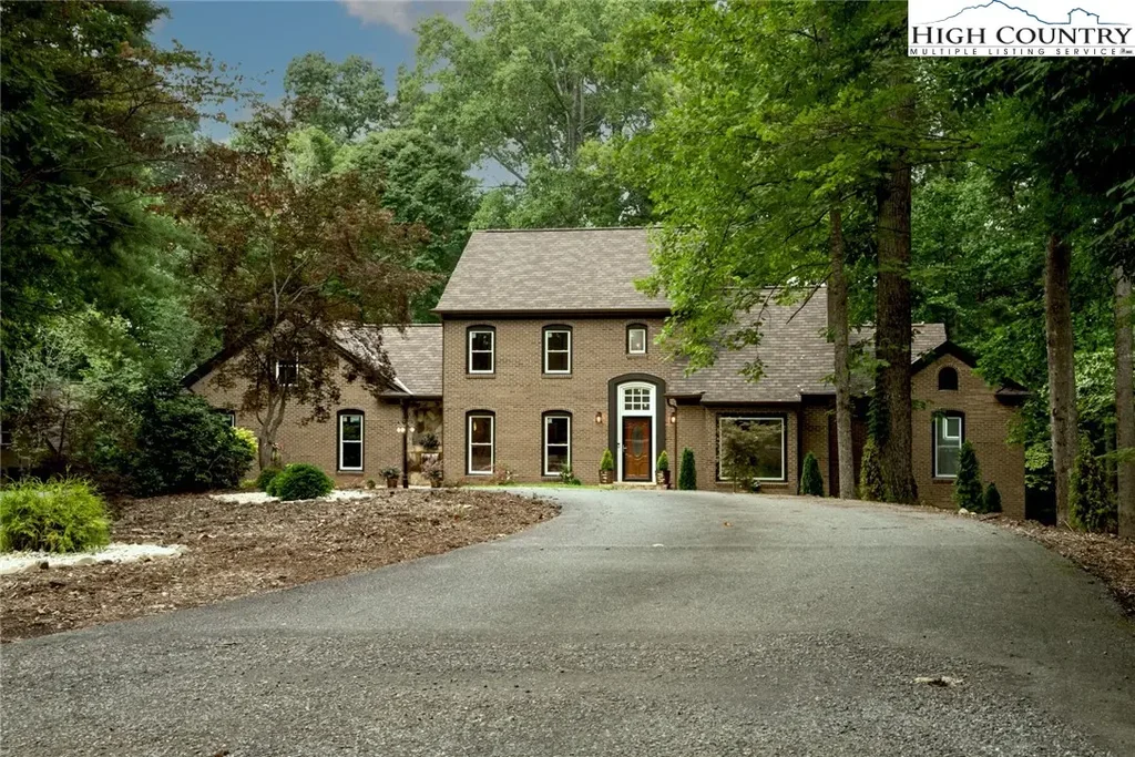 455 Old Farms Road, Wilkesboro