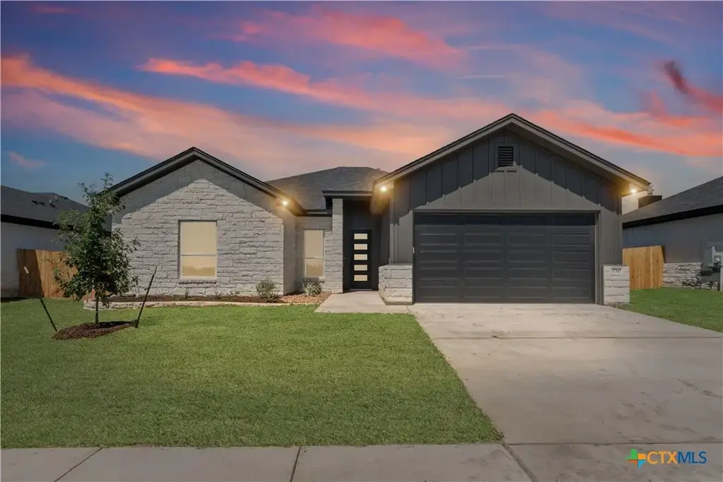 210 Creek Plum Lane, Temple