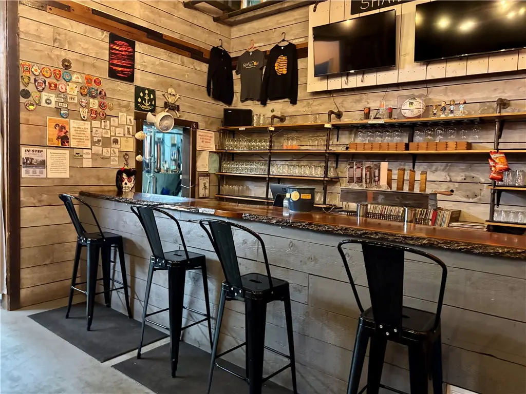 141 Fairgrounds Rd, South Kingstown