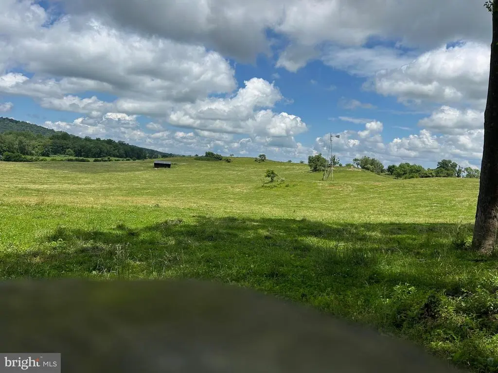 10674 Ada Rd, Marshall