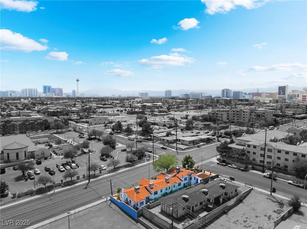 Photo of Listing #2689469