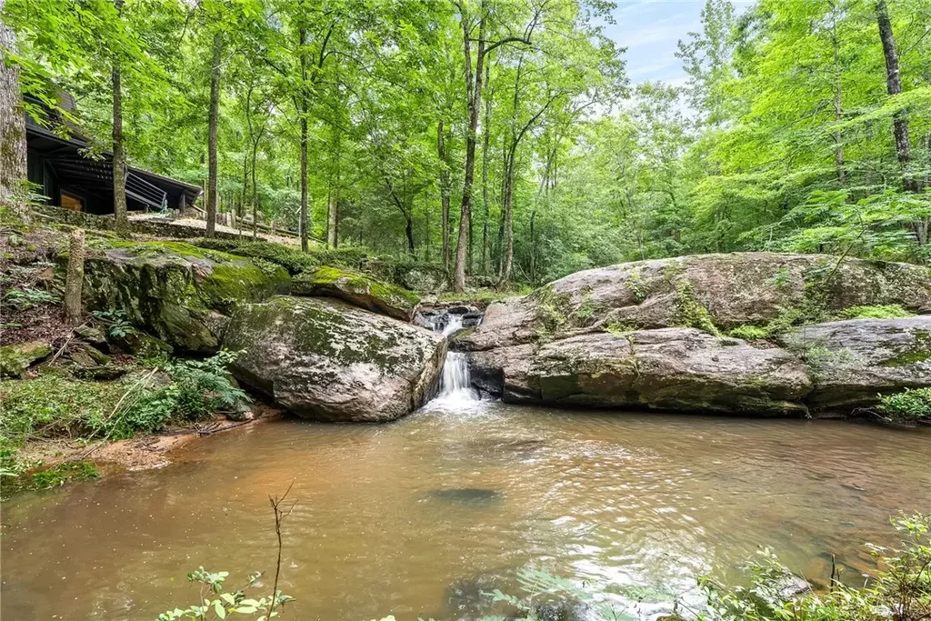 2007 Lee Rd 183, Opelika