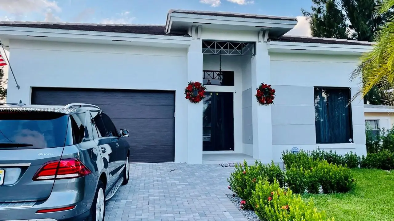 Photo of Listing #A11818326