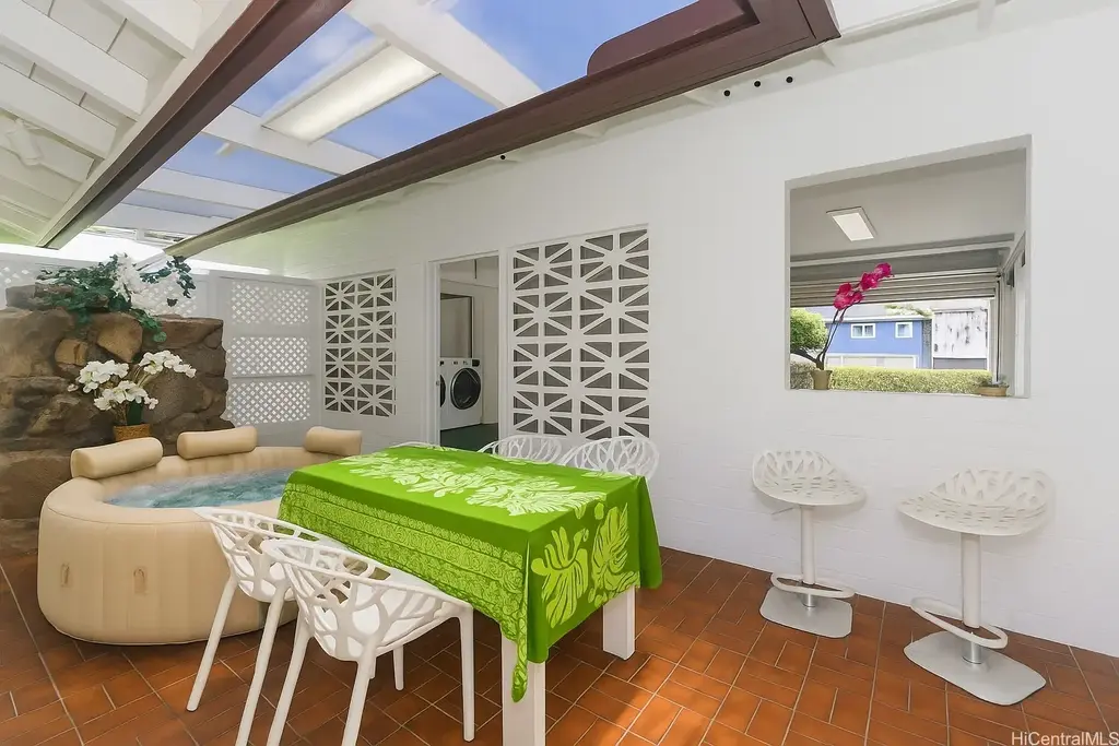 4153 Kilauea Avenue, Honolulu
