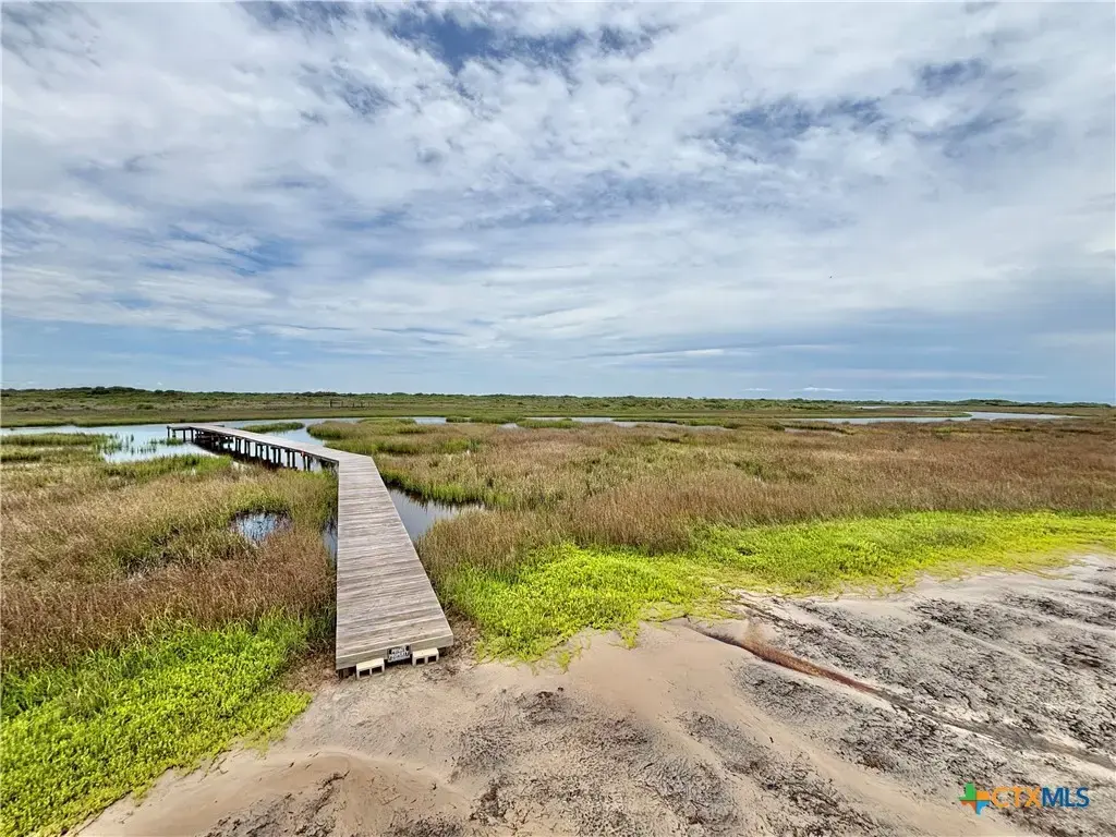 9 Boca Grande Loop, Port O'Connor