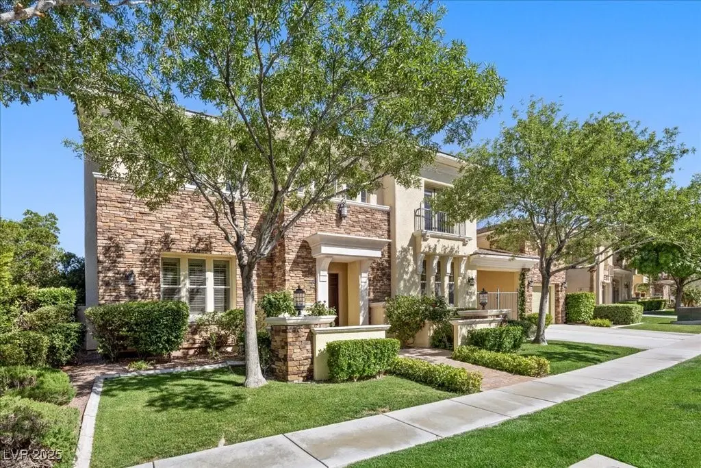 Photo of Listing #2690646