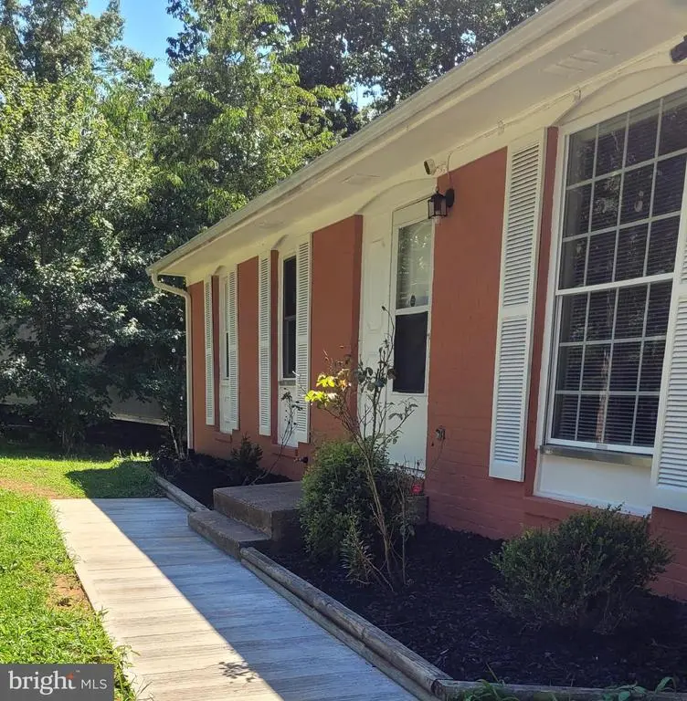 4632 Woods Edge Rd, Troy