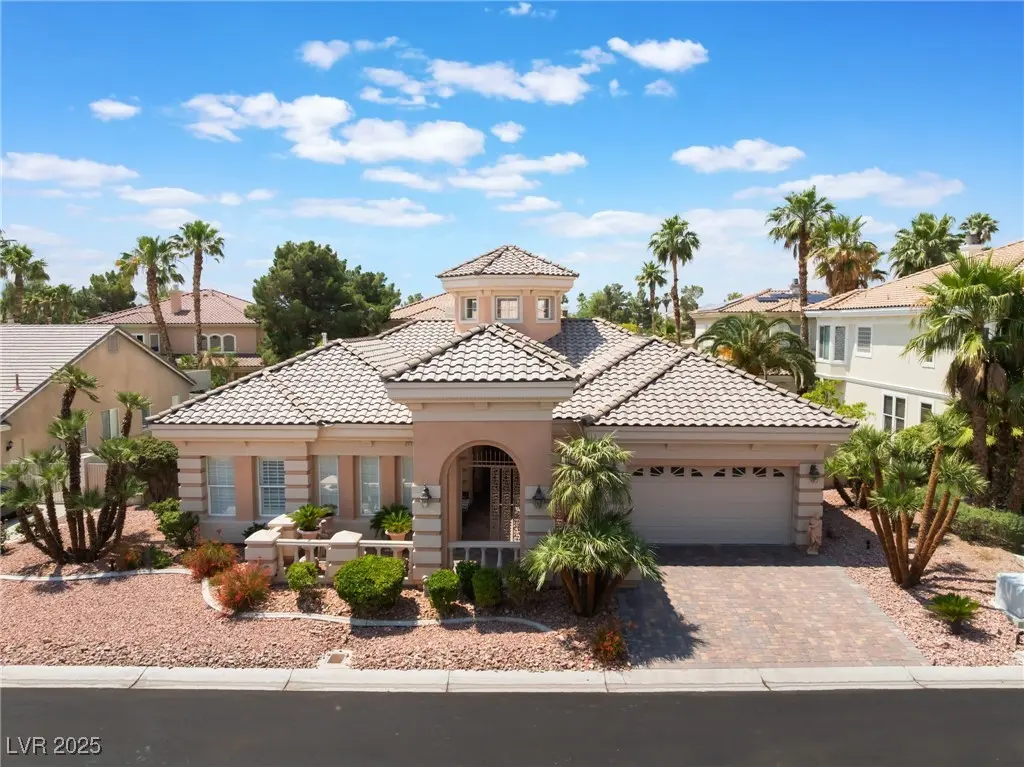 Photo of Listing #2690528