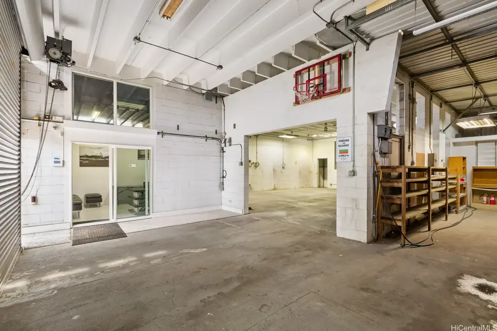 2209 Young Street, Honolulu