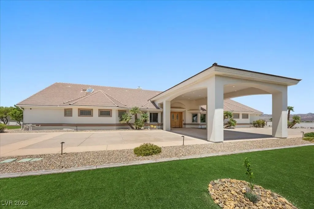 Photo of Listing #2691358