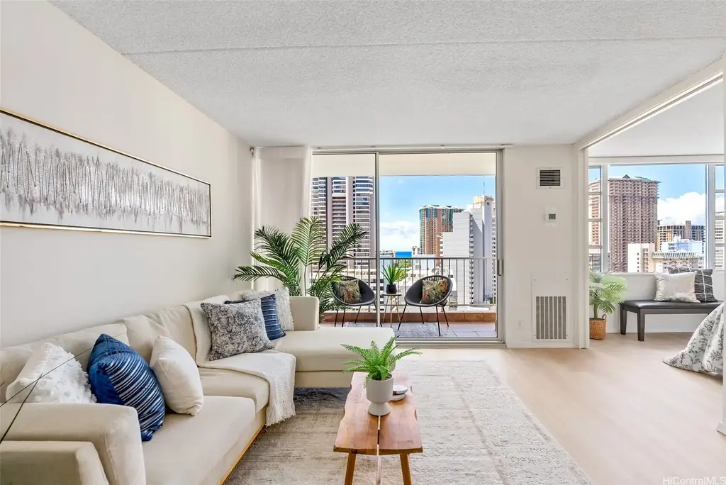 400 Hobron Lane # 1807, Honolulu