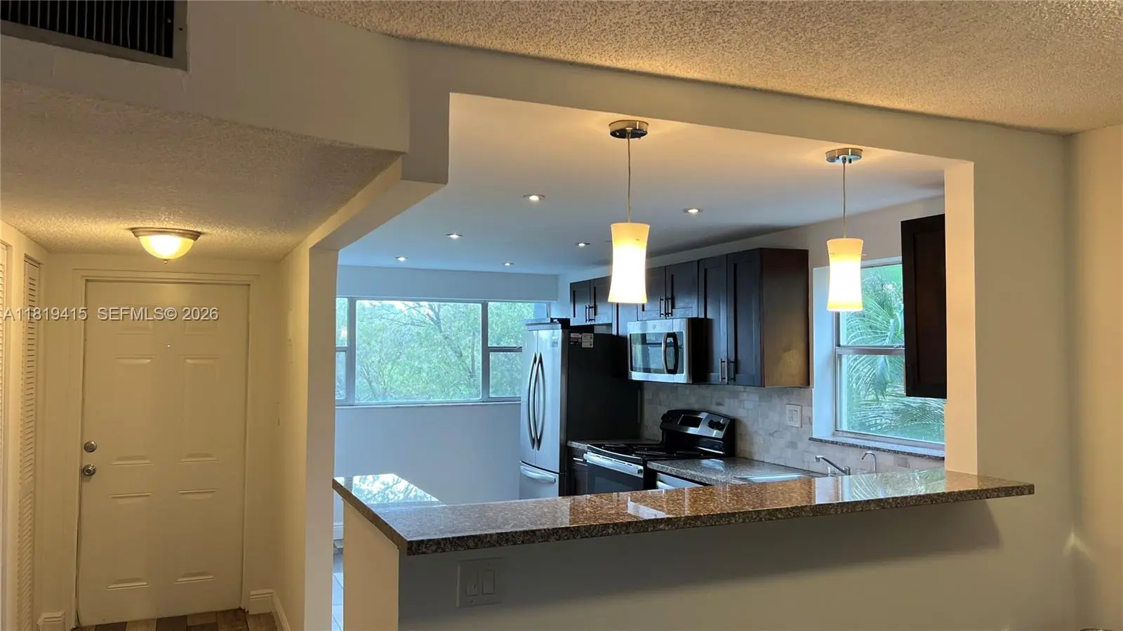 Photo of Listing #A11819415