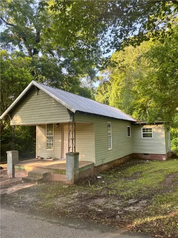 204 S 1st Pl, Opelika