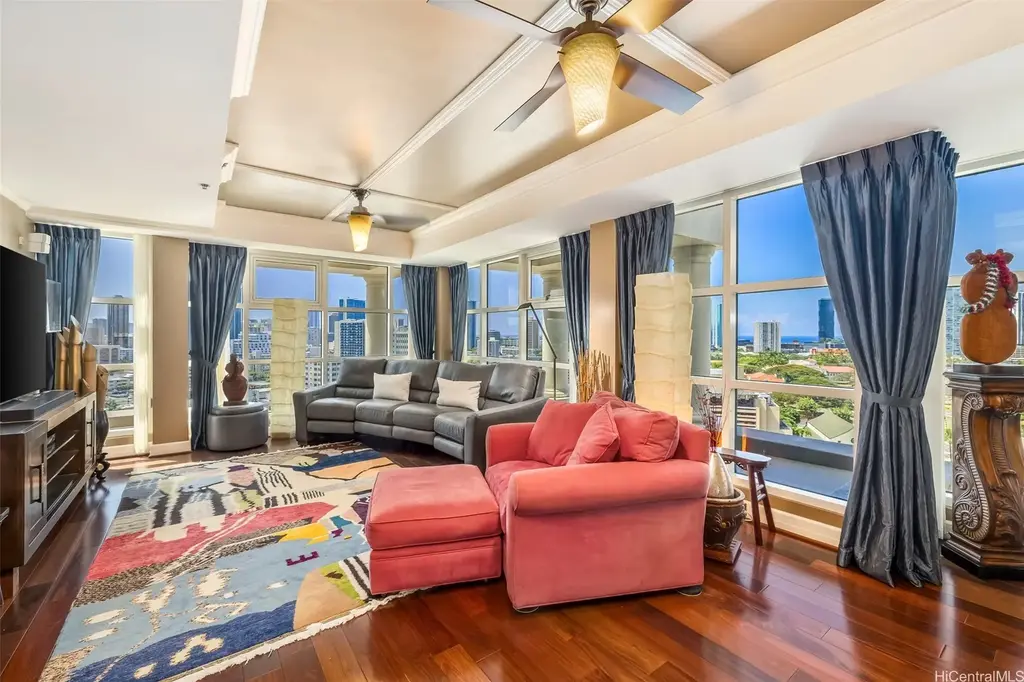 1080 S Beretania Street # Ph 3, Honolulu