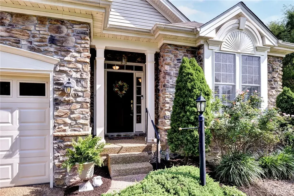 6667 Rexford Lane, Williamsburg