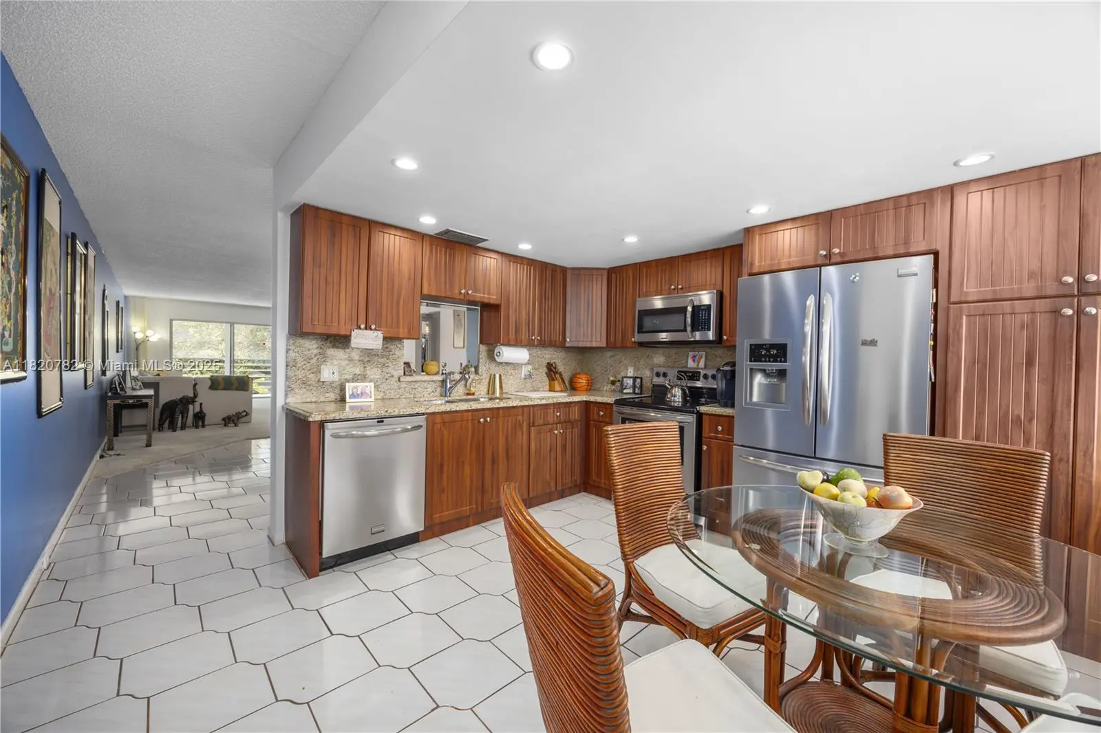 Photo of Listing #A11820782