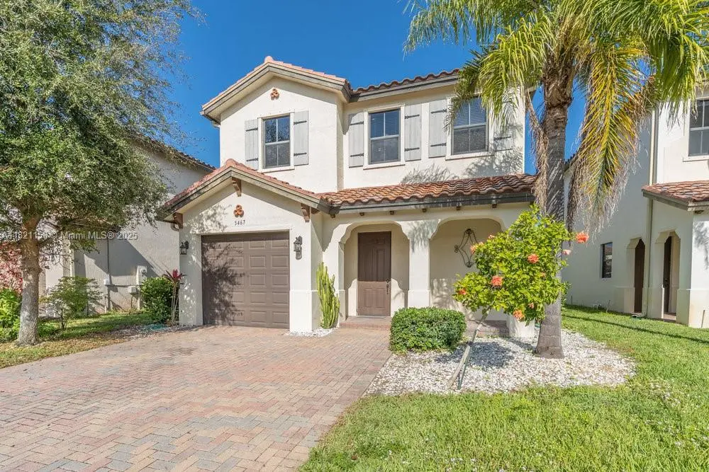 Photo of Listing #A11821158