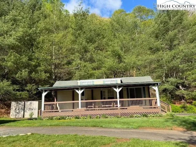 108 Finch Way, West Jefferson