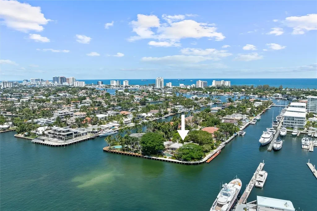 2500 Mercedes Dr, Fort Lauderdale