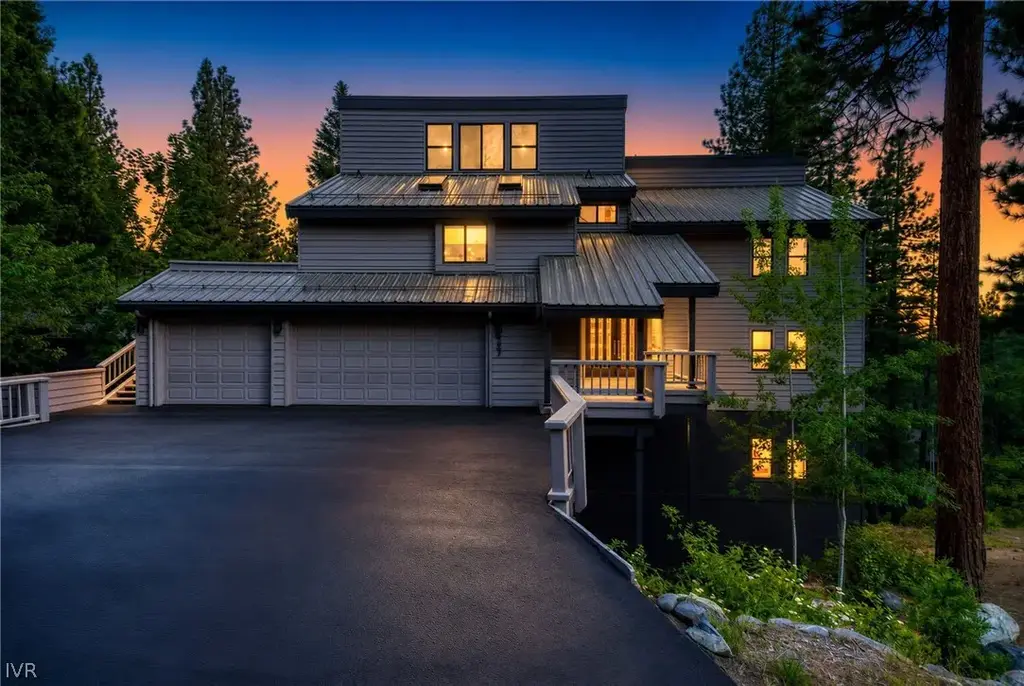 387 2nd Tee Dr, Incline Village