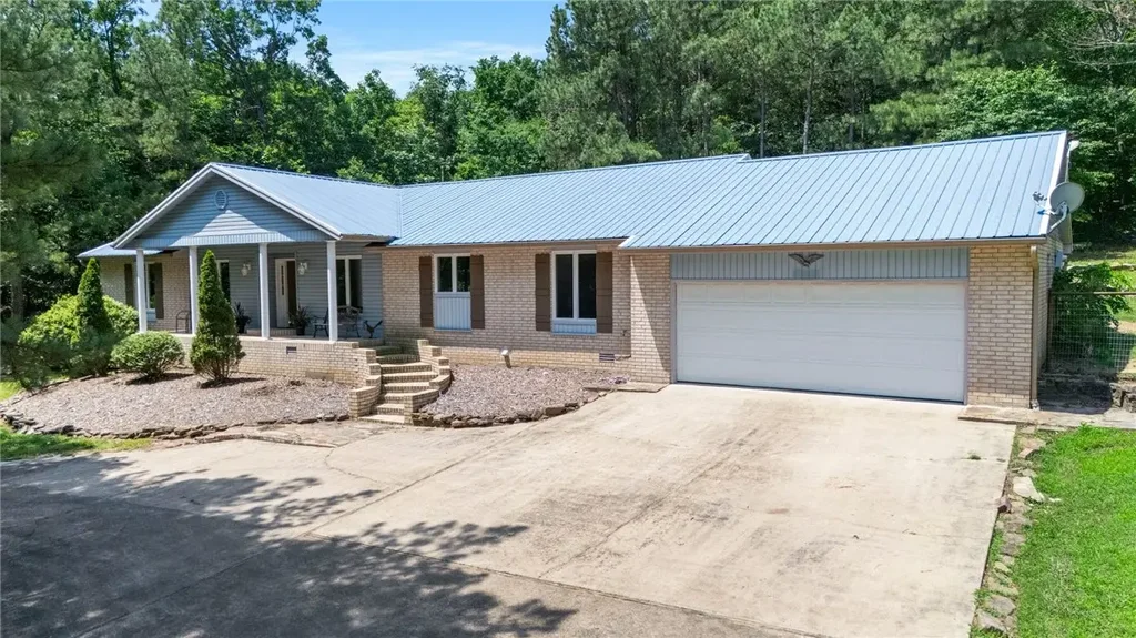 18084 Posy Mountain Drive, Rogers