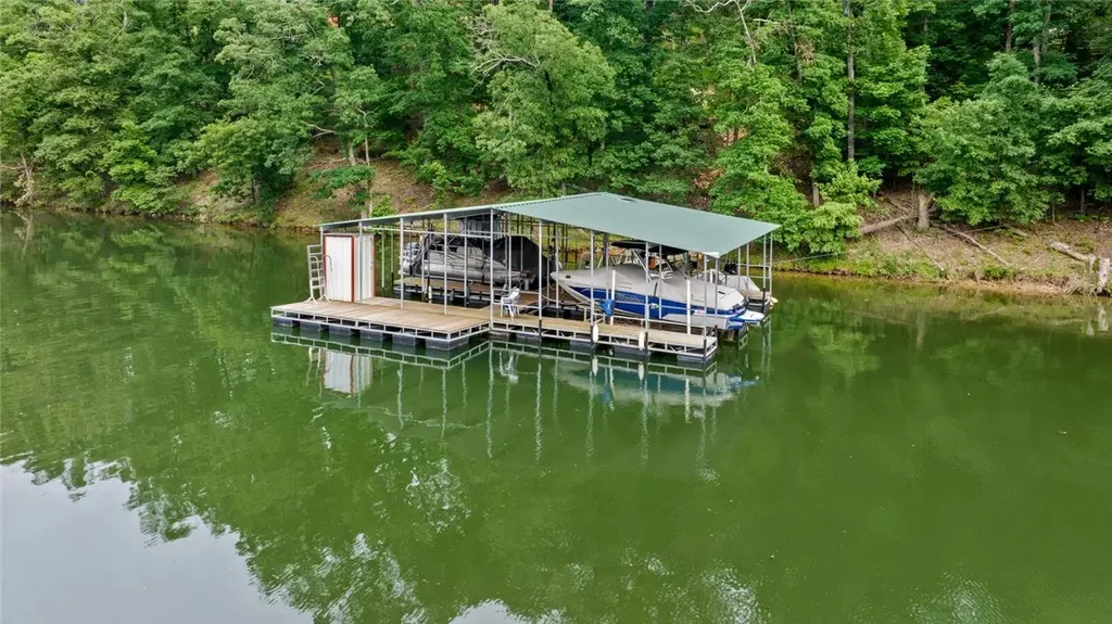 16501 Tomahawk Trail, Rogers