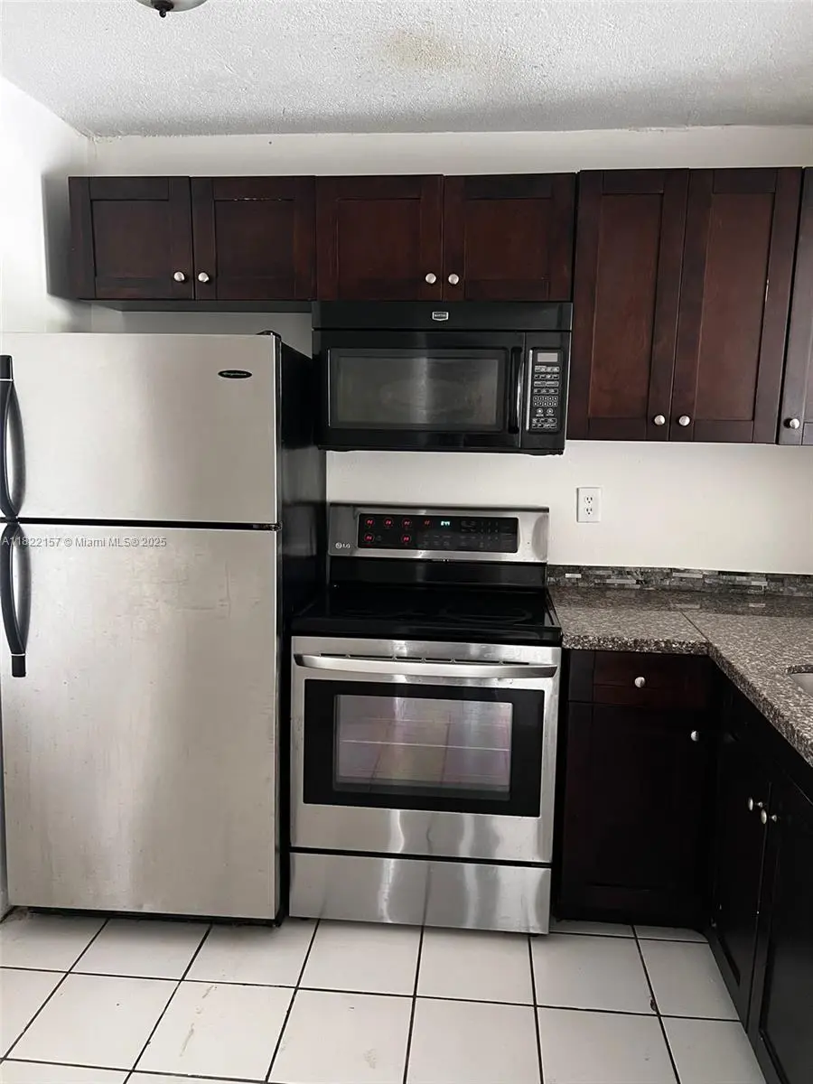 Photo of Listing #A11822157