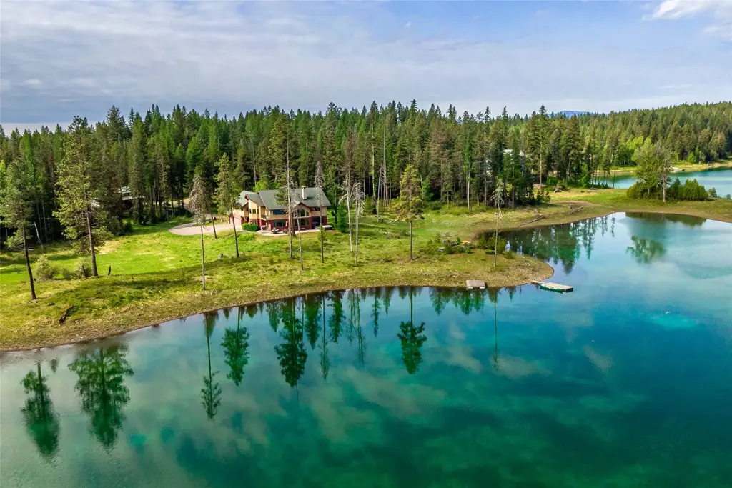 1029 Lake Of The Woods Lane, Bigfork