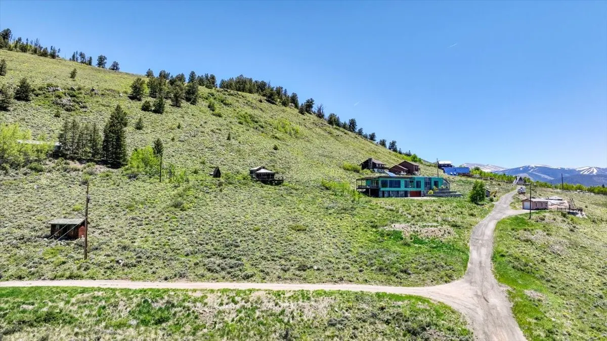391 Z Road, Silverthorne