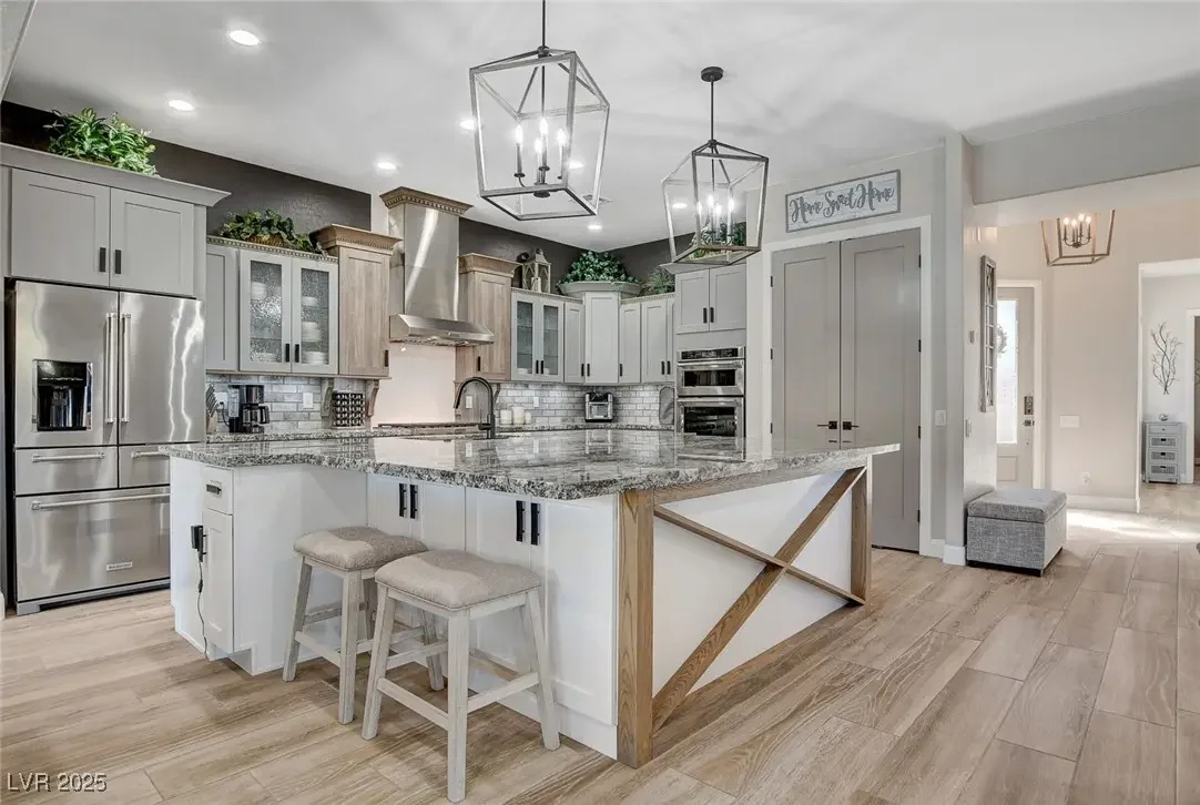 Photo of Listing #2691807