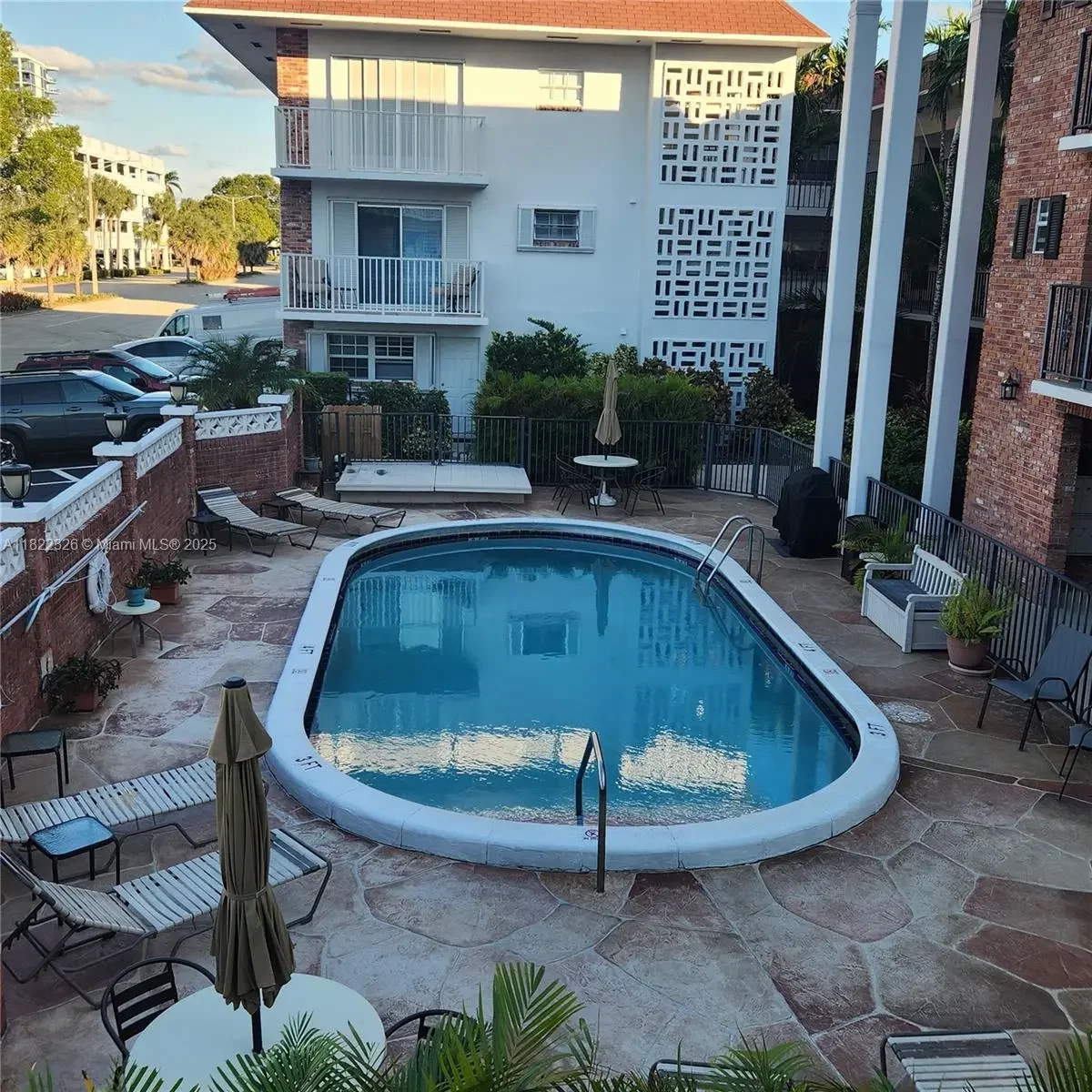 Photo of Listing #A11822326