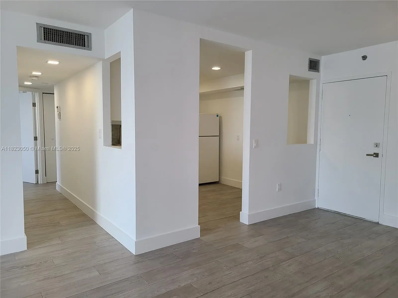 Photo of Listing #A11823050