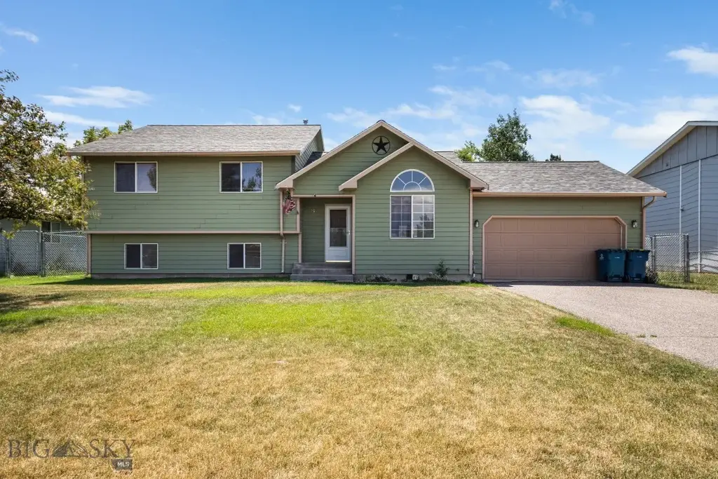 704 Mayfair Drive, Belgrade