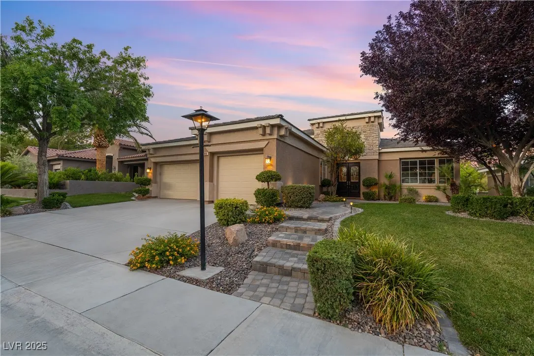 Photo of Listing #2692819