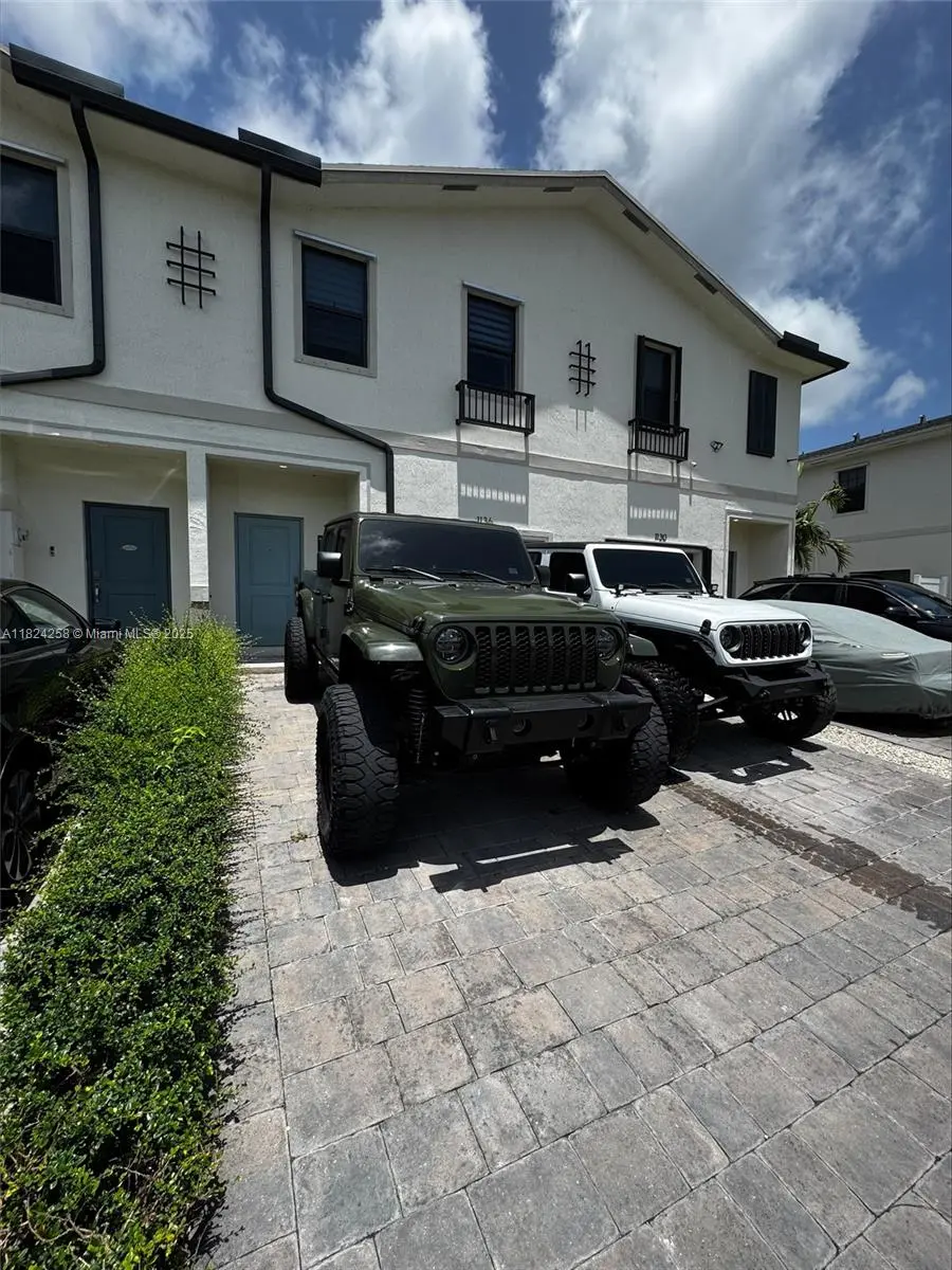 Photo of Listing #A11824258