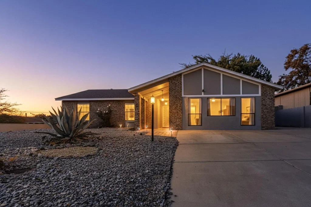 803 Western Hills Drive Se, Rio Rancho