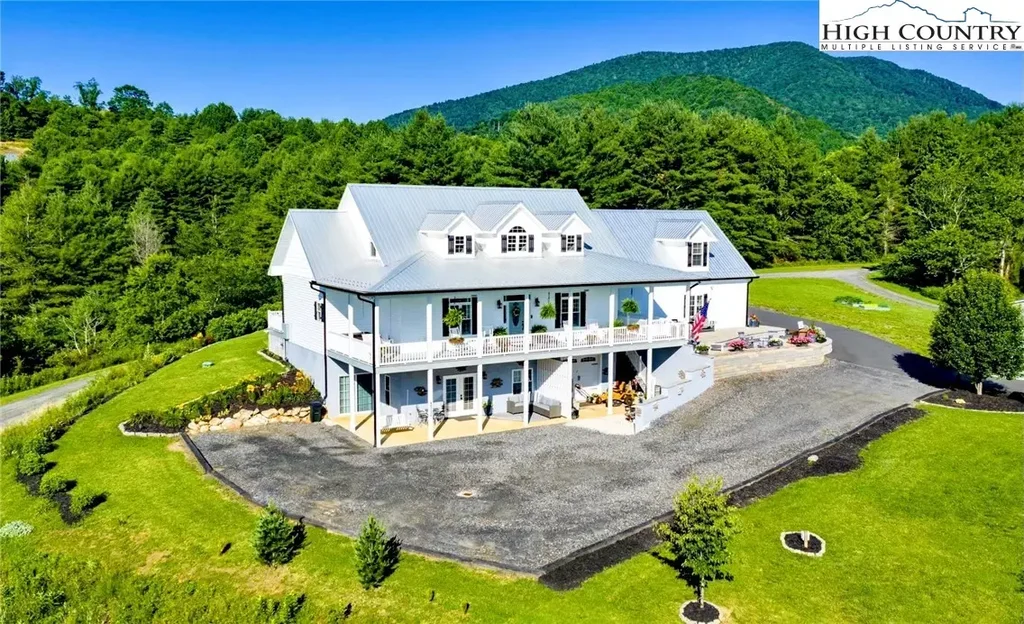 461 Chestnut Ridge Drive, Jefferson