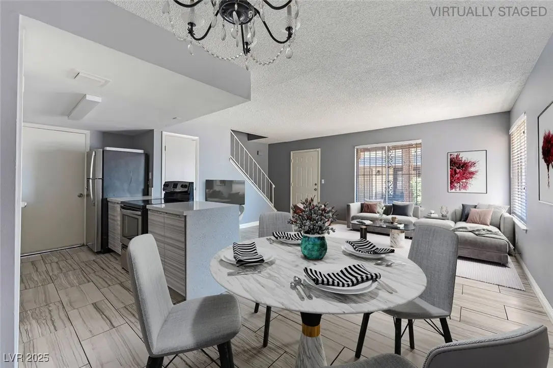 Photo of Listing #2693478