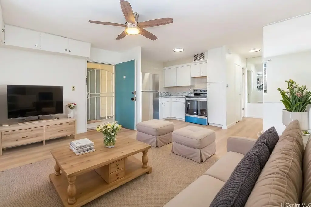 402 Iolani Avenue # 204, Honolulu