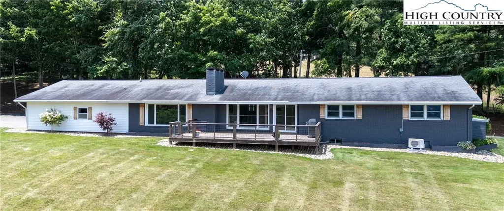 840 Brooks Shell Road, Elk Park