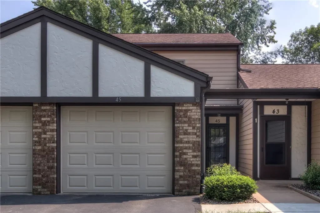 45 Stump Lake Road 6, Chippewa Falls