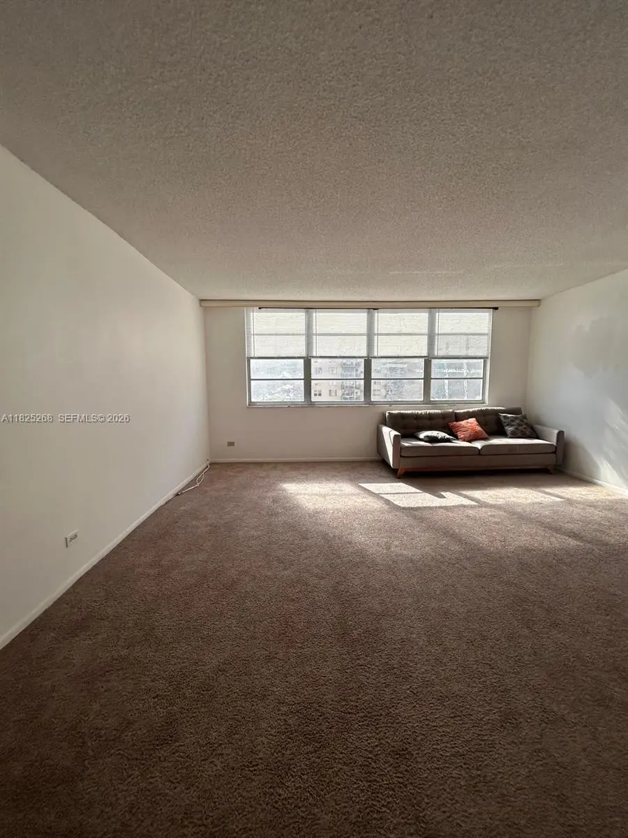 Photo of Listing #A11825268